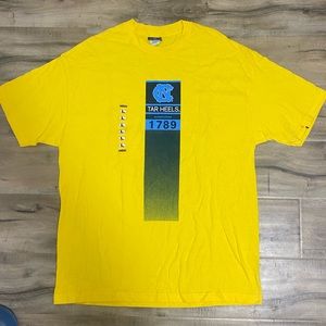 Tar Heels shirt NWT size Large